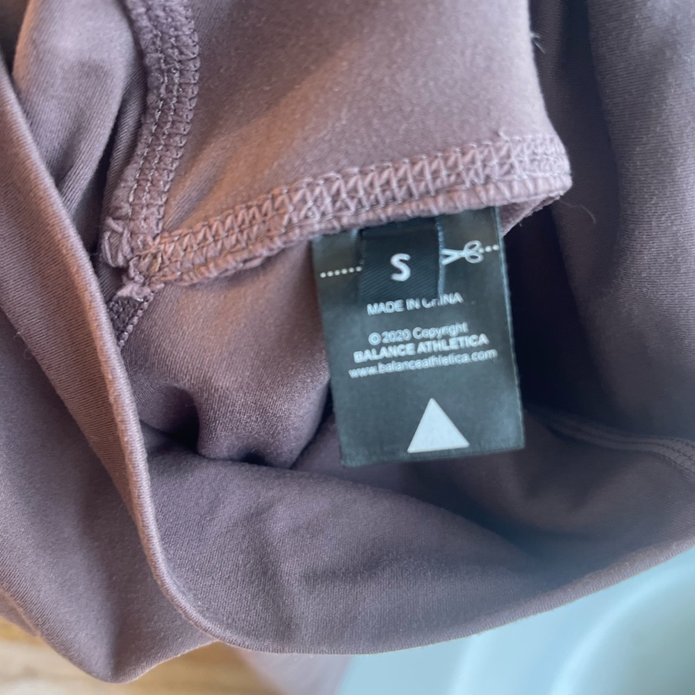 Balance Athletica -perfection. Pet smoke free.☺️